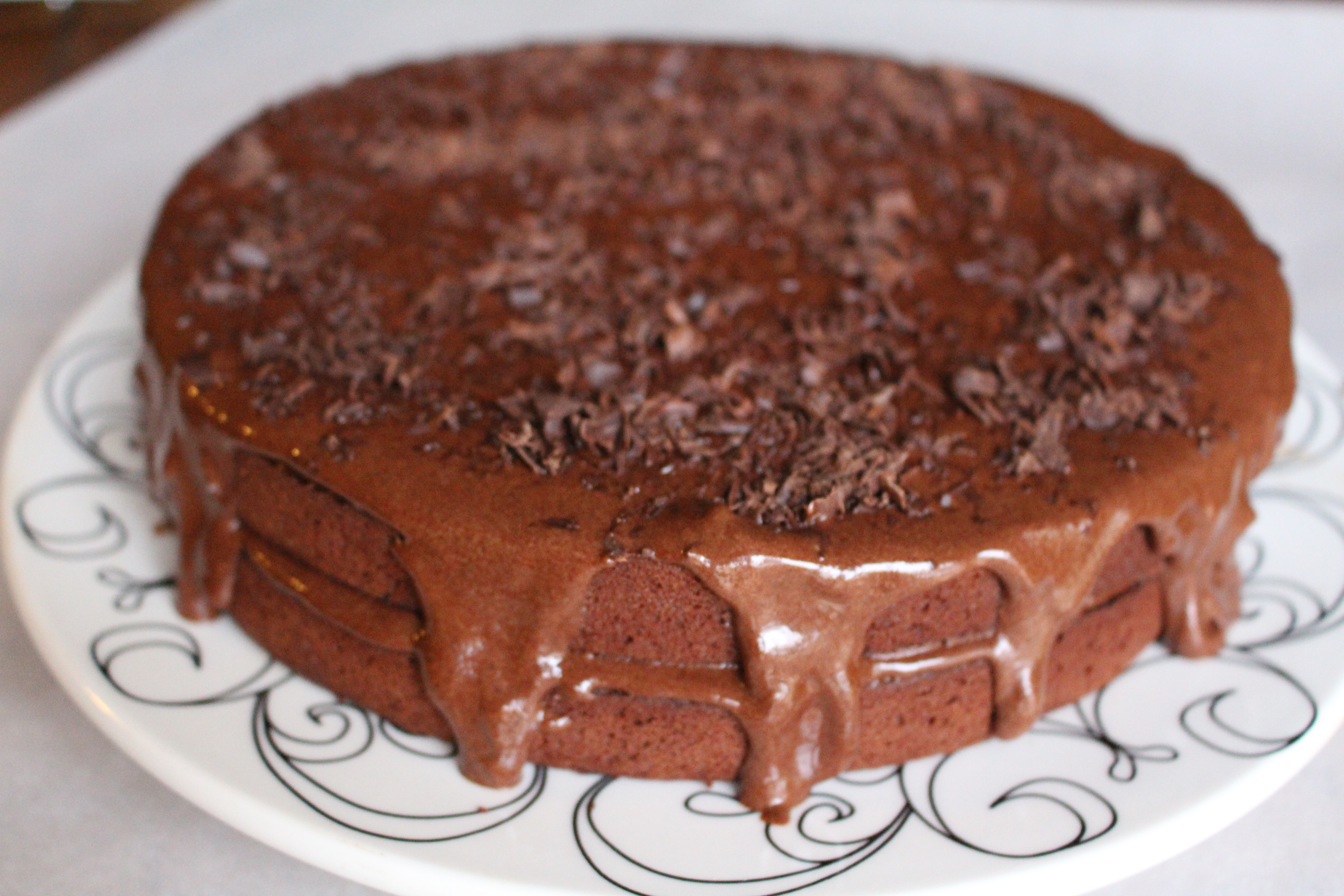 Indulgent chocolate peanut butter ganache cake 5.JPG
